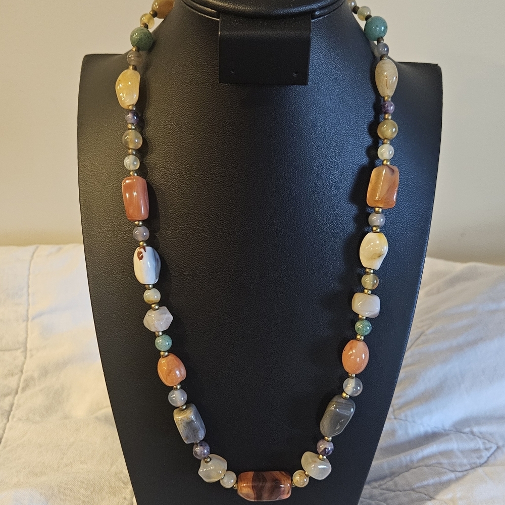 Agate Crystal necklace Vintage Stone Beaded